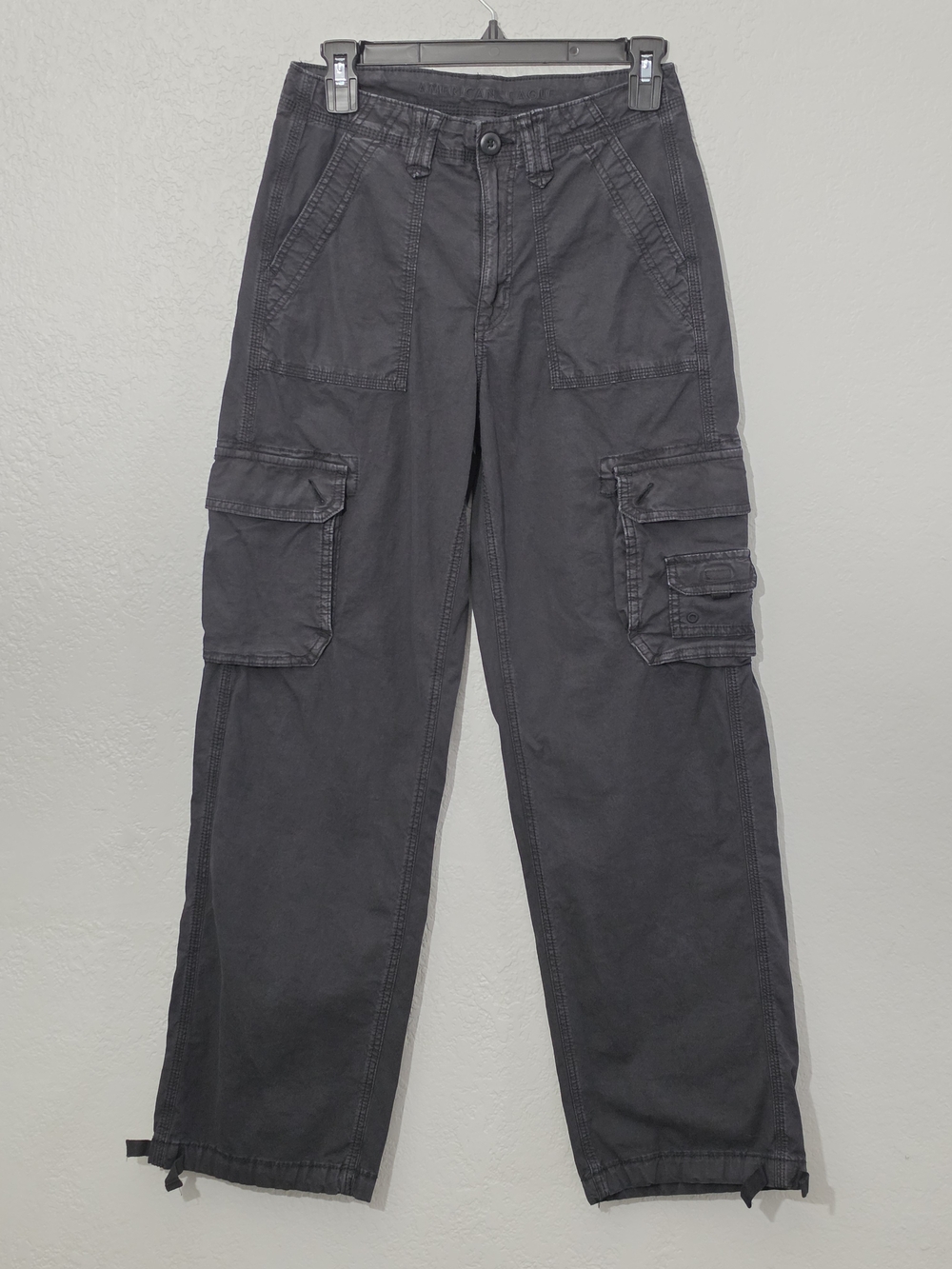 American Eagle Baggy Jogger Black Wide-Leg Cargo Pants Mid Rise Womens 2